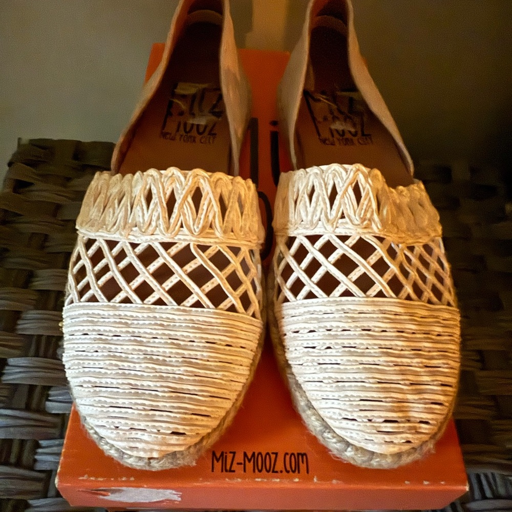 Miz Mooz Cream Flats